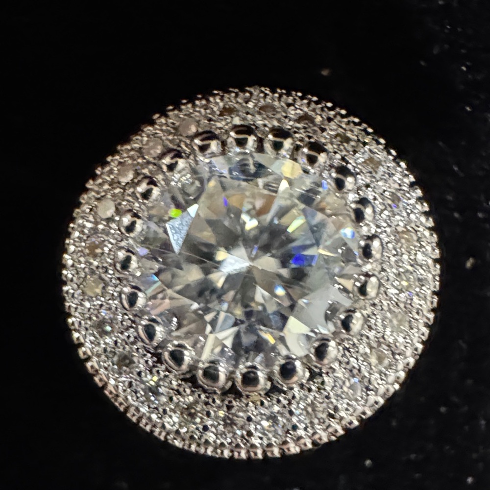 Silver Round MOISANITE ****Halo Stud Earrings *** TEST LIKE A DIAMOND!!!! - Picture 4 of 4